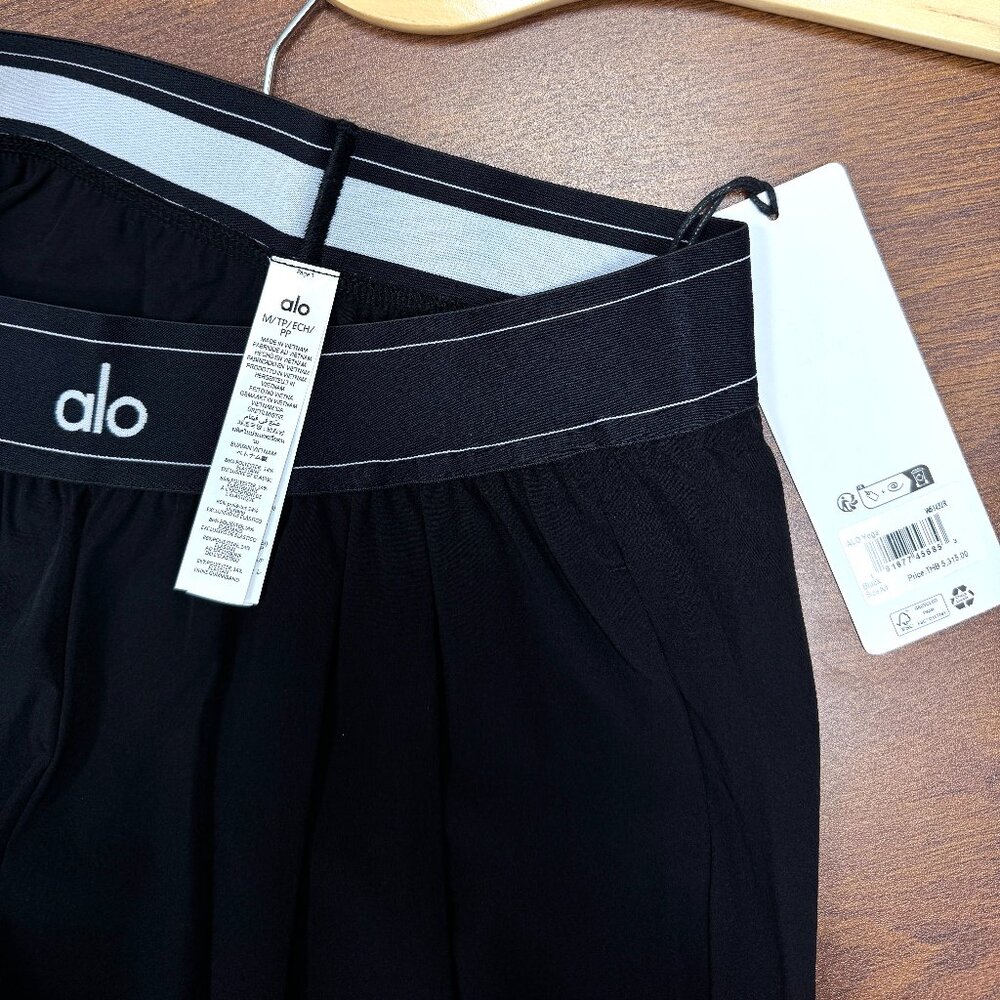 Brand new ALO Yoga Suit Up Trouser Black (Regular)👖👖 - Picture 5 of 10